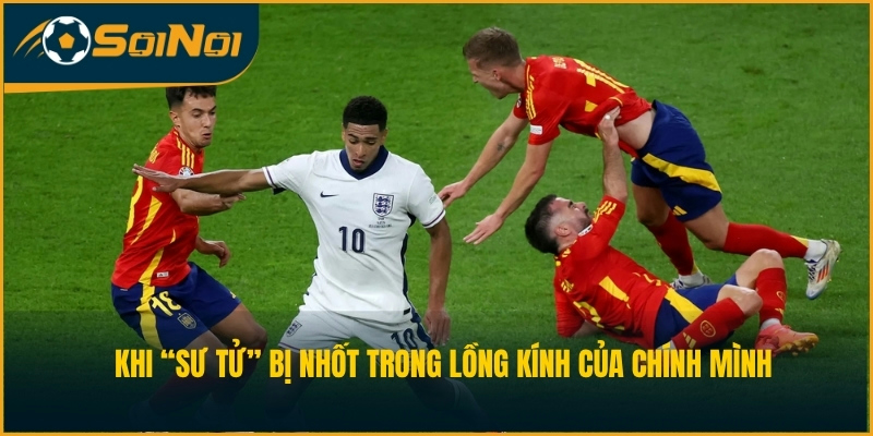 Khi “Sư tử” bị nhốt trong lồng kính của chính mình